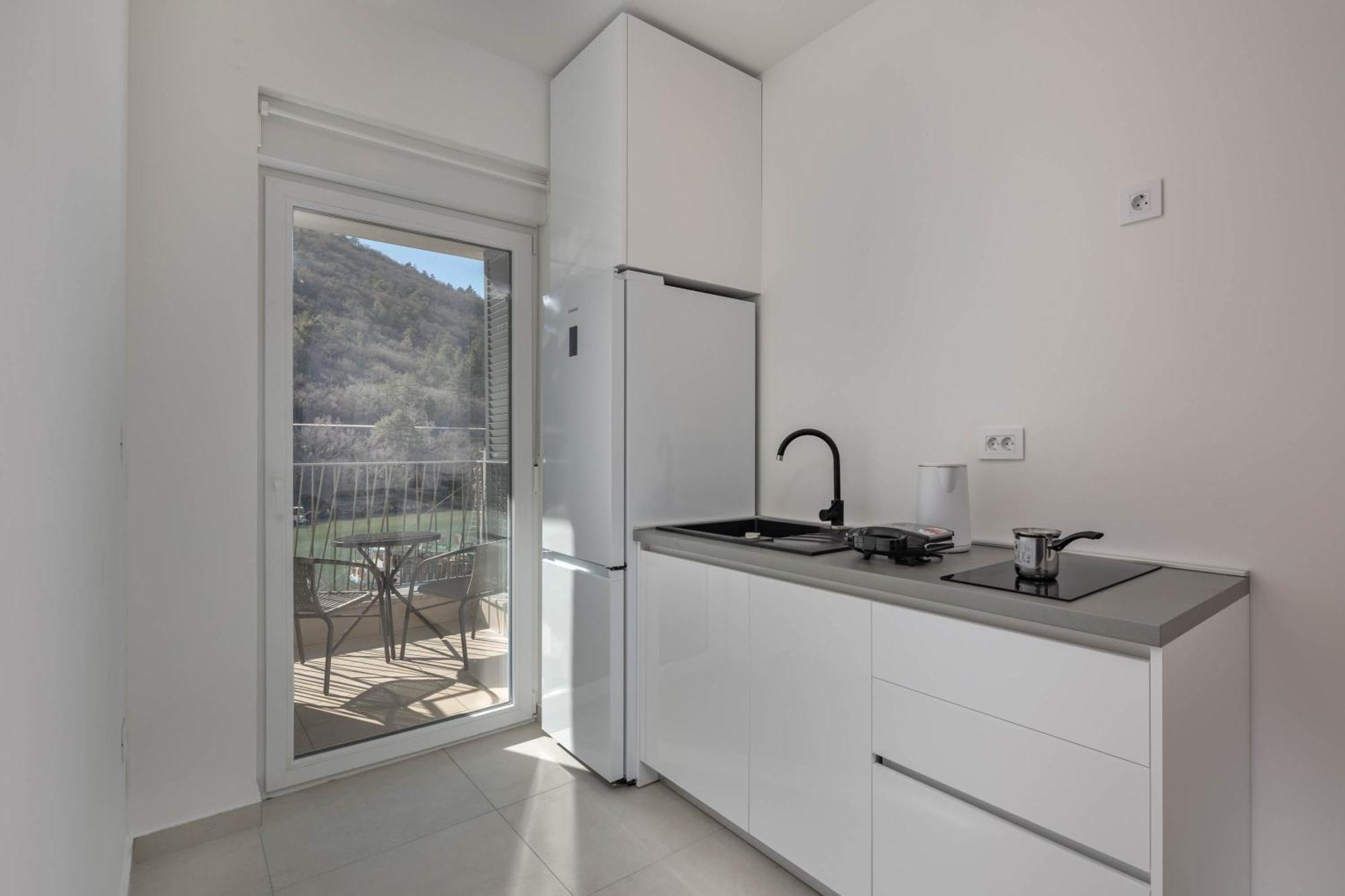Seafront Villa Andrijana - Happy Rentals 플로민 외부 사진