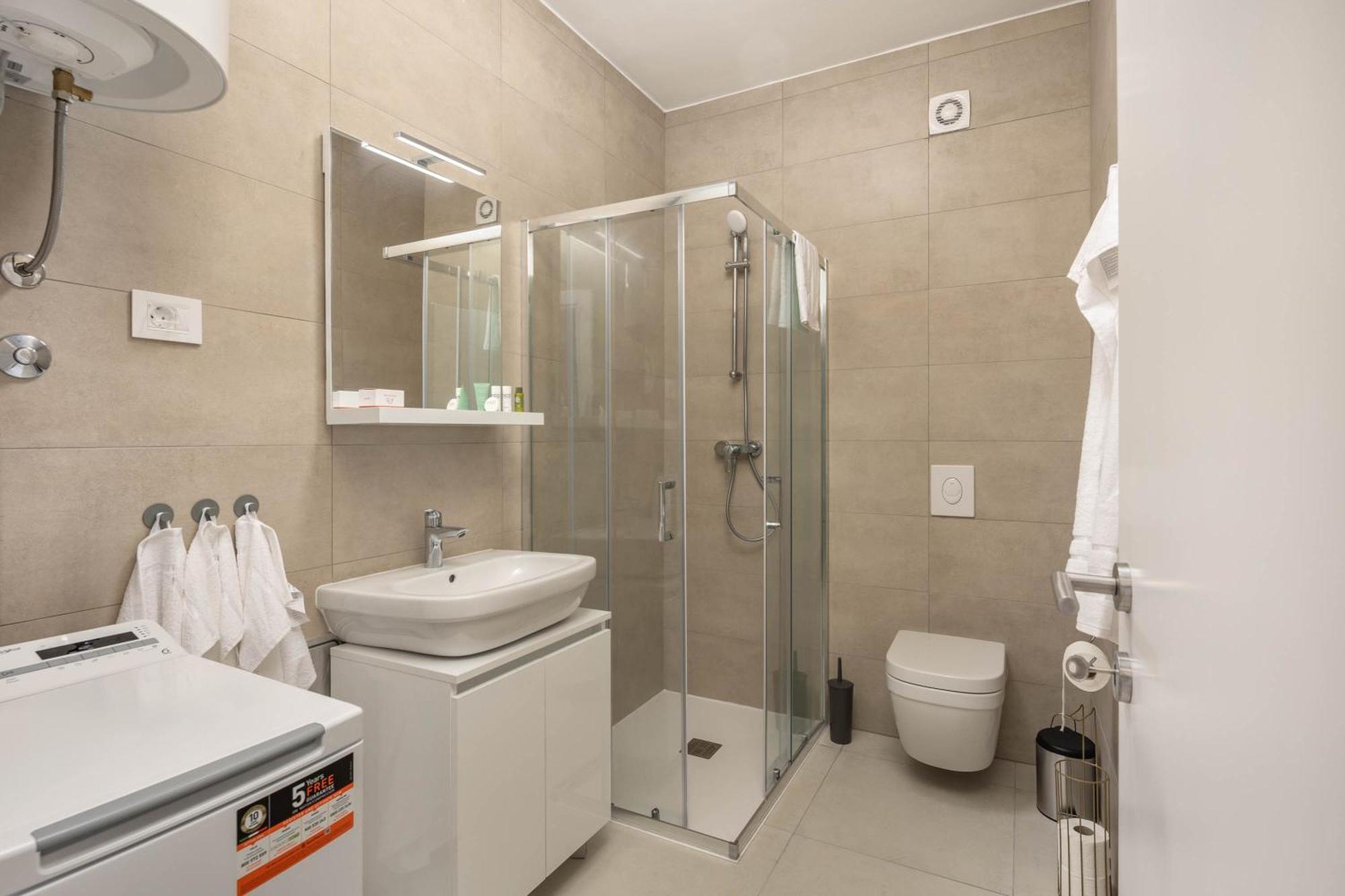 Seafront Villa Andrijana - Happy Rentals 플로민 외부 사진