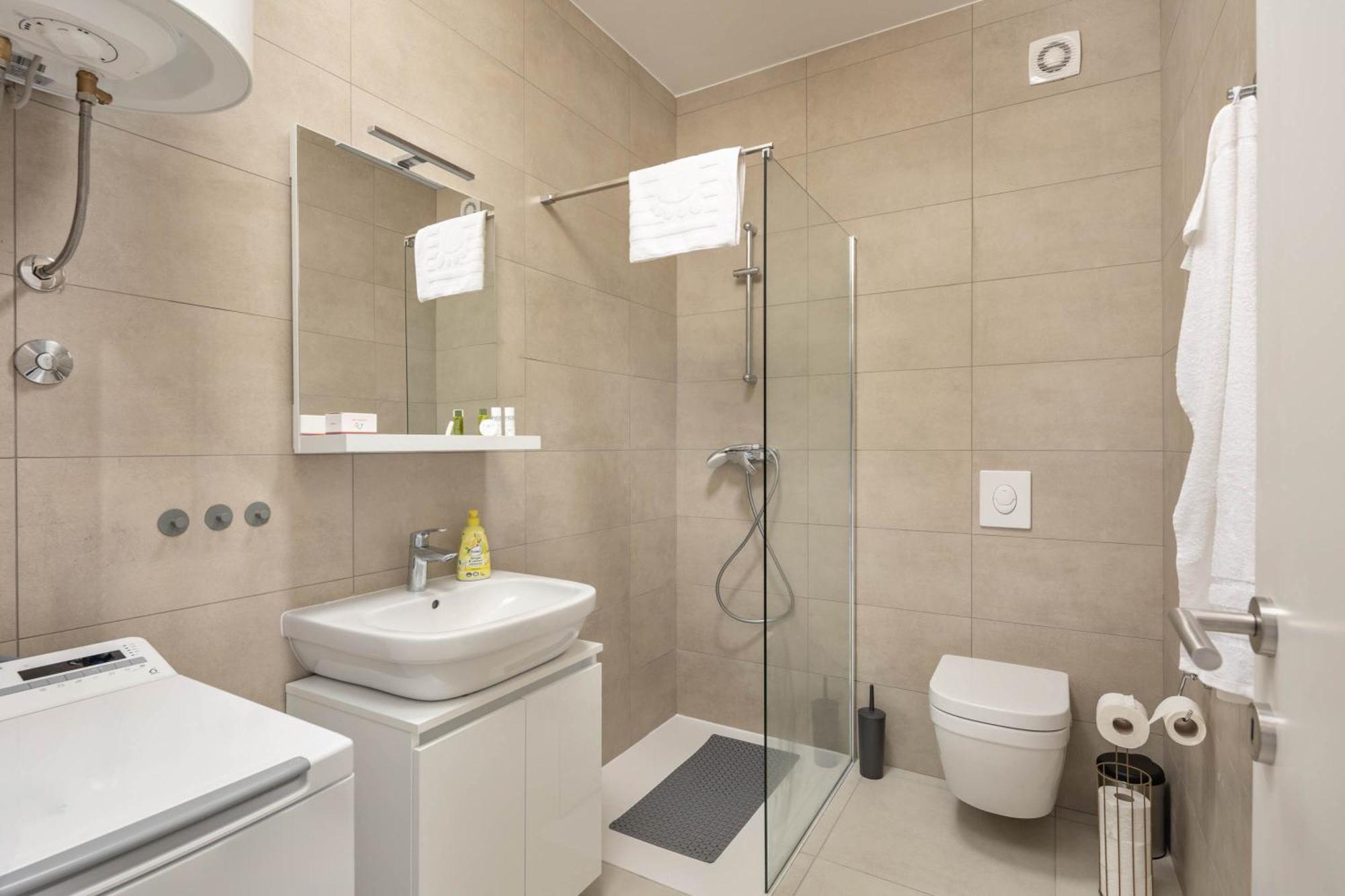 Seafront Villa Andrijana - Happy Rentals 플로민 외부 사진
