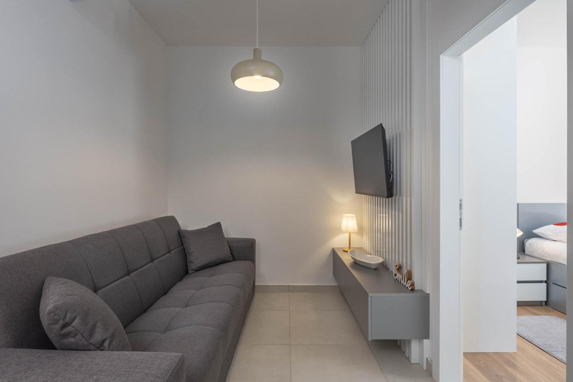Seafront Villa Andrijana - Happy Rentals 플로민 외부 사진